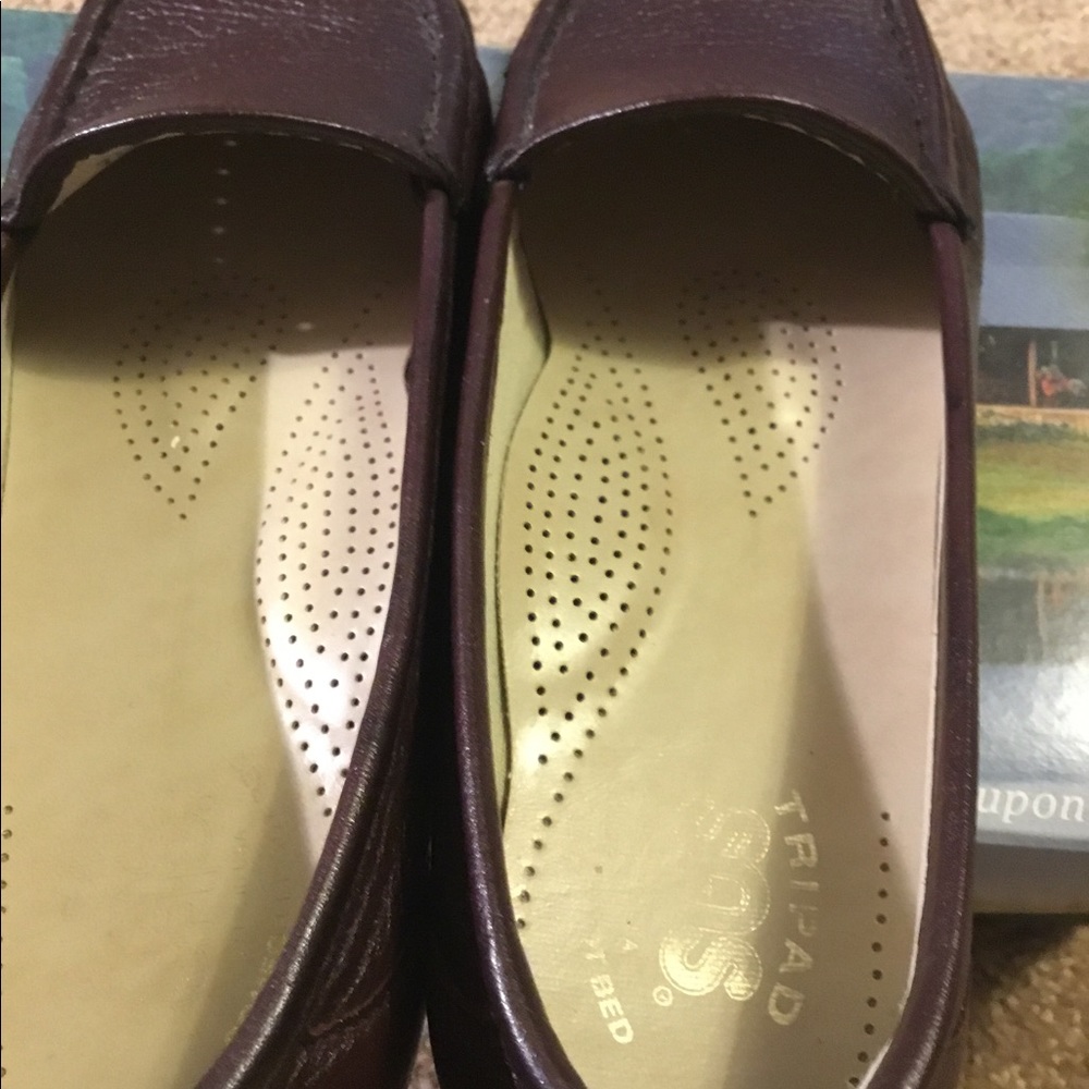 SAS Simplify Brown Leather Comfort Loafers - Picture 4 of 5